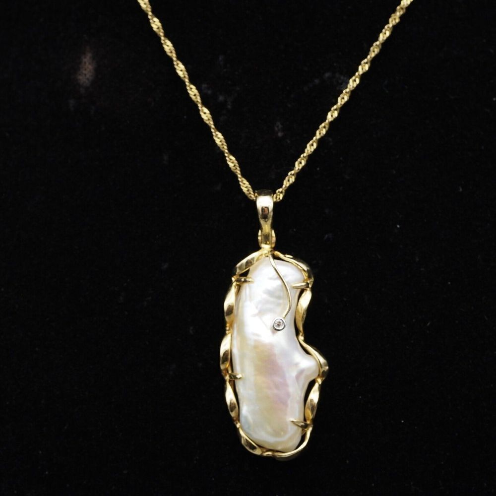 14k Gold Biwa Baroque Pearl Topaz 4gram Pendant + 14k GF Chain